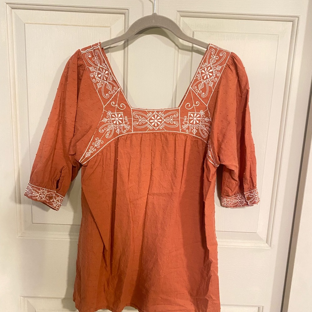 anthropologie Gentle Folk Embroidered Blouse • 10 Medium - Picture 5 of 6